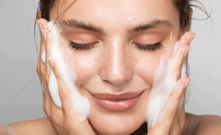 Your Skin - Woman Shower Face